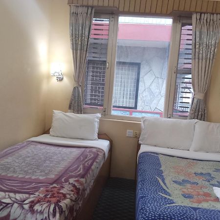 Hotel Celestyinn Pokhara Eksteriør billede